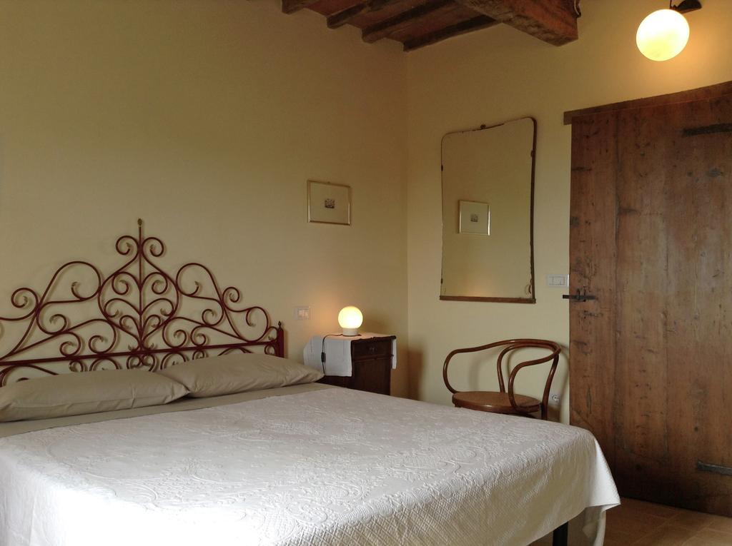 La Doccia Hotel Ангиари Екстериор снимка